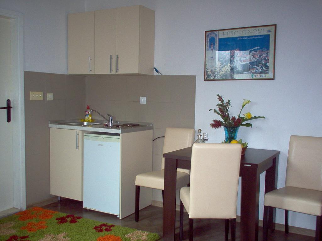 Apartments Jadran Herceg Novi Kamer foto